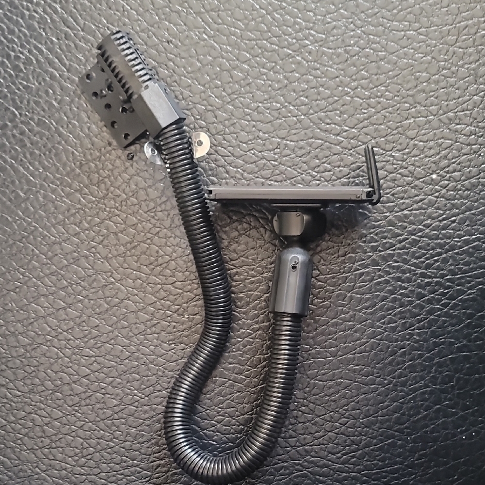 Flexible Black Grooming Tool Holder